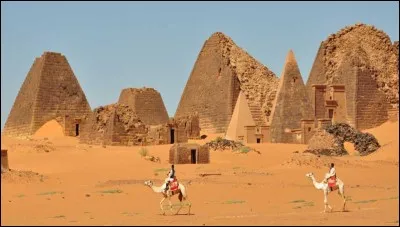 Quel pays d'Afrique est voisin du Tchad, de l'Egypte et est bordé par la mer Rouge ?