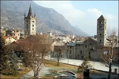 Pour quoi la ville de Suze est-elle réputée ?