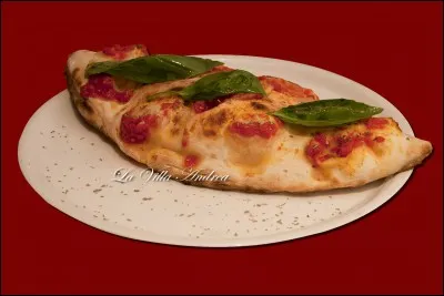 Quel est le nom de cette célèbre pizza italienne ?