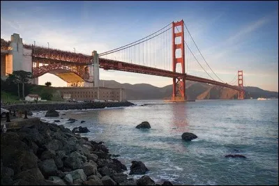 Quelle est la longueur du Golden Gate ?
