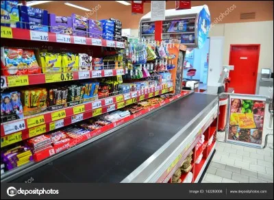 Nous posons nos courses sur un...