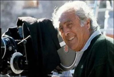 Il a ralis ' Joyeuses Pques -  Le professionnel -  Il tait une fois un flic '