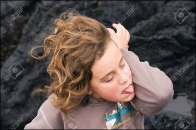 Et personne n'est capable de se lécher le coude.