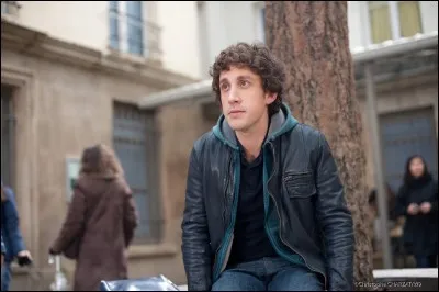 Qui est le plus intelligent parmi les trois ?