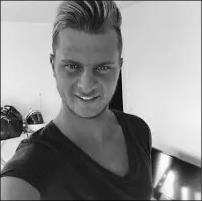 Il est surnommé "Shogun".