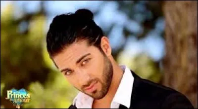 Avec quelle star Zaven a-t-il eu une courte relation ?