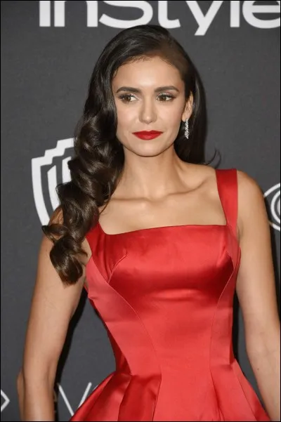 Lorsqu'elle était jeune, Nina pratiquait le/la :