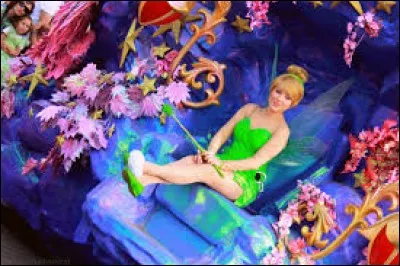 Qui est cette jolie fée ?