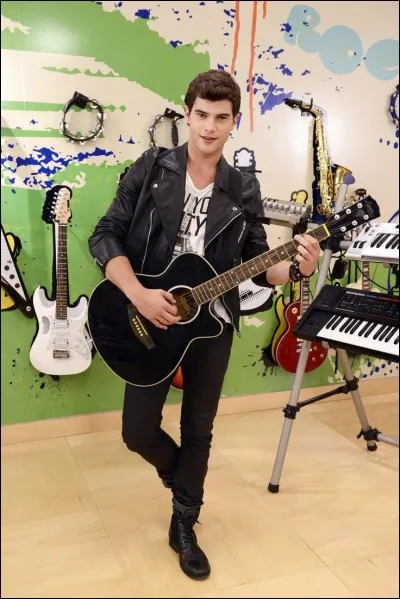 Comment s'appelle la chanson de Diego dans la saison 2 ?