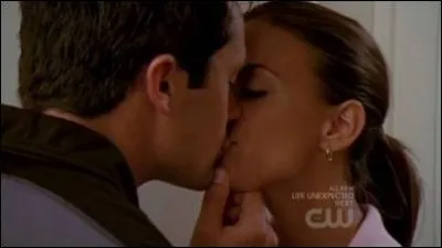 Qu'est-ce qui vient pimenter la partie de golf d'Alex et Chase ?