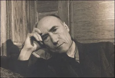 Retrouvez le nom de cet homme !