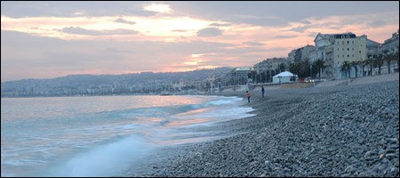 Où découvrirez-vous ces plages de galets, sur la Côte méditerranéenne ?