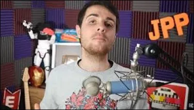 Dans quelle ville est-il né ?