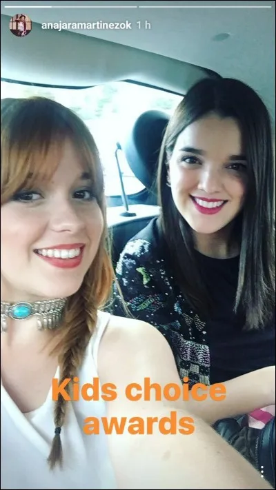 Quelle chanson chante-t-elle tout le temps avec Yam ?