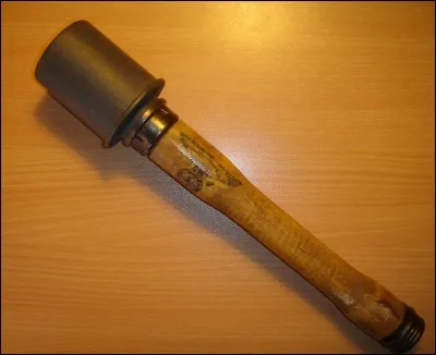 Quel est le nom de cette grenade allemande ?