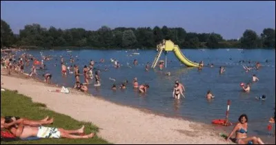 Commune du Bas-Rhin (67), la plus orientale de France m&eacute;tropolitaine, situ&eacute;e au coin "nord-est", l&agrave; o&ugrave; la fronti&egrave;re avec l'Allemagne quitte le cours du Rhin.