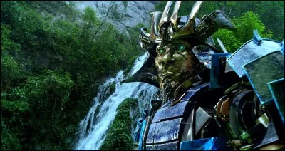 En quoi se transforme Drift dans "Transformers 4" ?