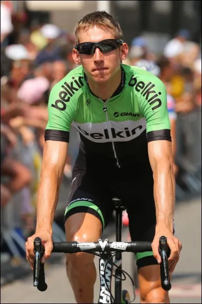 Né en 1986, il réalisé ses meilleures performances dans les courses par étapes, terminant dans les dix premiers de chacun des trois grands tours. De qui s'agit-il ?