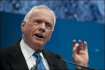 En quel mois est-il mort et né ?