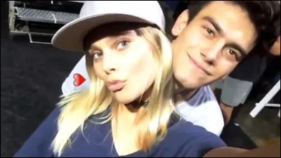 Il a fait une autre série qui se nomme "Aliados" avec un acteur de "Soy Luna". Qui ça ?