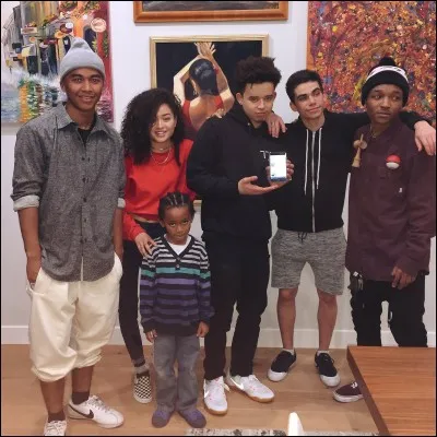 Dans quel groupe de danse danse-t-il ?