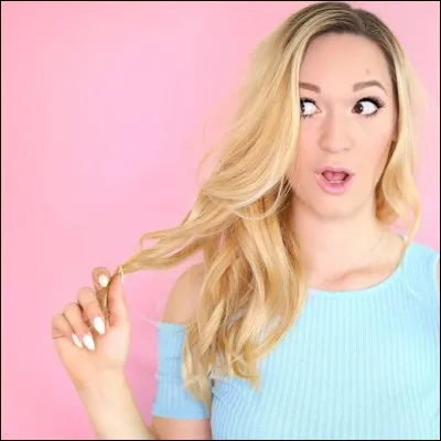 Qui est cette youtubeuse ?