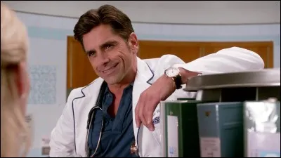 Saison 2 : A qui appartenait la main du Dr Brock Holt ?