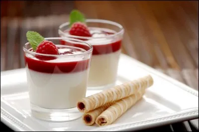 La "panna cotta" signifie littéralement "pain mouillé".