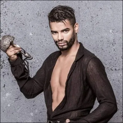 Comment s'appelle le chien de Brahim Zaibat ?