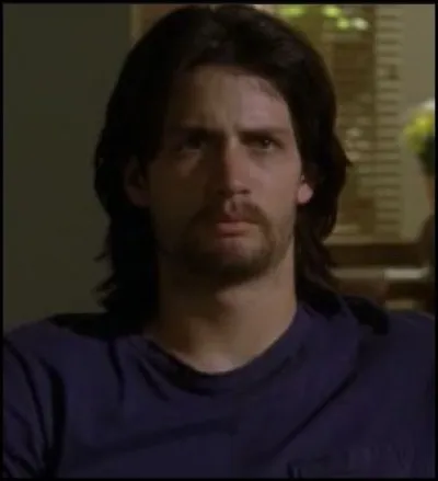 Que fait Nathan dès qu'il réapprend à bien marcher dans la saison 5 ?