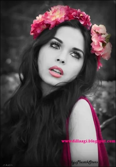 Qui interprétait les paroles " Et pourtant je paierais cher pour revivre un seul instant le temps du bonheur à l'ombre d'une fille en fleur" ?