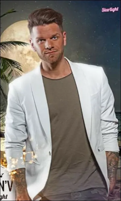 Question sur #7 : Avec qui n'a-t-il pas fait de feat ?