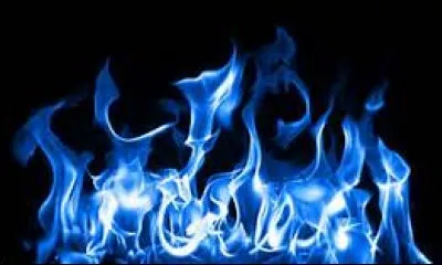 Quelle sorte d'armes contient les flammes bleues de l'enfant du Satan ?