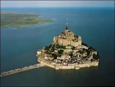 Quelle est la superficie du Mont Saint-Michel ?
