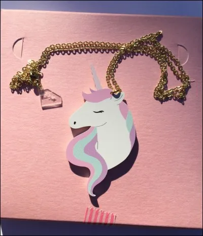 Comment appelle-t-on sa marque de bijoux ?