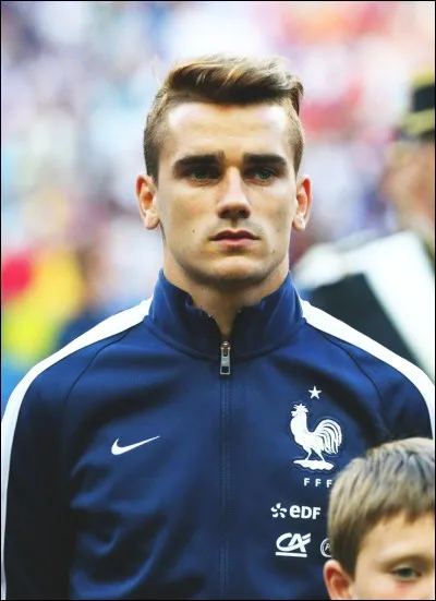 Comment se nomme le maire de la ville ? (Indice en image)