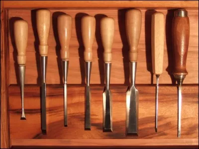 Les ciseaux à bois !