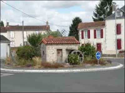 Nous partons dans l'Ouest à la découverte de Clessé. Commune de Nouvelle-Aquitaine, dans l'arrondissement de Parthenay, elle se situe dans le département ...