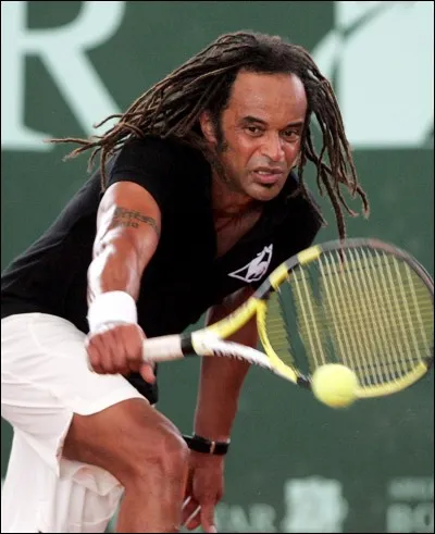 En quelle année Yannick Noah a-t-il remporté le tournoi de Roland-Garros ?