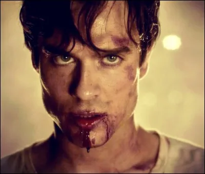 Que cherche absolument à faire Damon dans la saison 1 ?