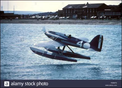 Parmi ces courses de renommée internationale, laquelle concerne les hydravions ?