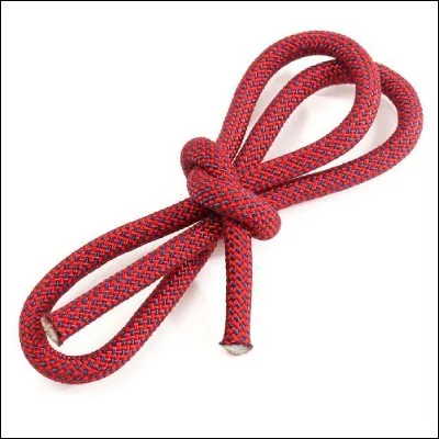 En falaise, quand on grimpe en tête, comment appelle-t-on la petite corde qui sert à faire la manipulation pour pouvoir descendre ?