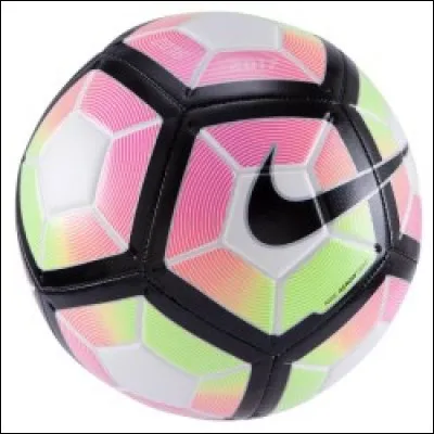 Combien de membres de sa famille (rien que ses frères et ses parents) font ou ont fait du foot ?