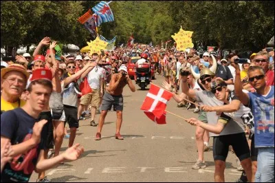 Y a-t-il des tribunes VIP sur le Tour de France ?