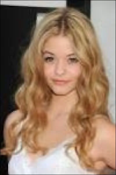 Qui Alison n'a jamais torturé au lycée ?