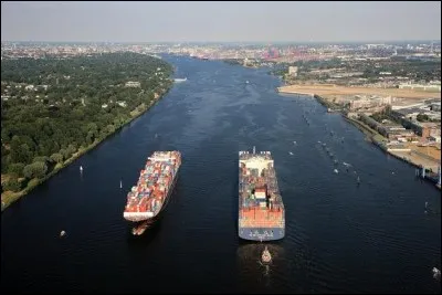 E comme Elbe. Laquelle de ces villes est traversée par l'Elbe ?