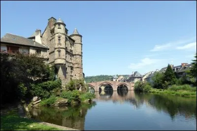 E comme Espalion. Quelle rivière arrose cette petite ville du Massif Central, ancienne sous-préfecture de l'Aveyron ?