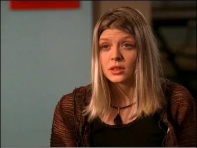 Quel est le nom de famille de Tara ?