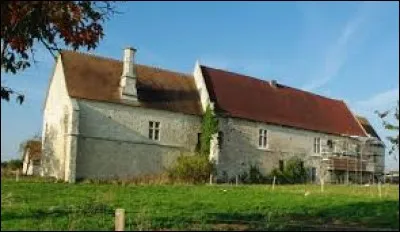 Nous partons en Normandie visiter le Manoir de la vigne, au Mesnil-sous-Jumièges. Commune sur la rive droite de la Seine, elle se situe dans le département ...