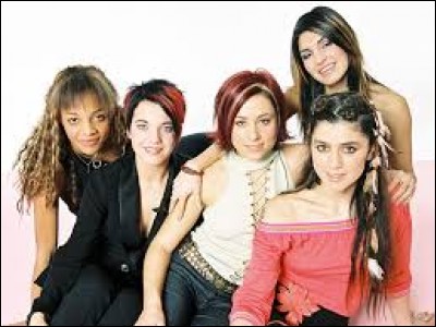 Quel est le nom ce girl band français formé grâce à l'émission musicale "Popstars" ?